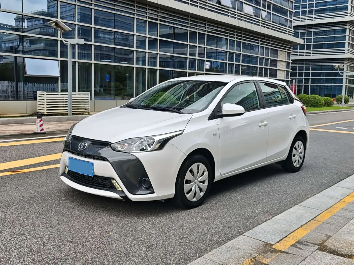 2016 Toyota Yaris L 1.5L 107HP L4 CVT