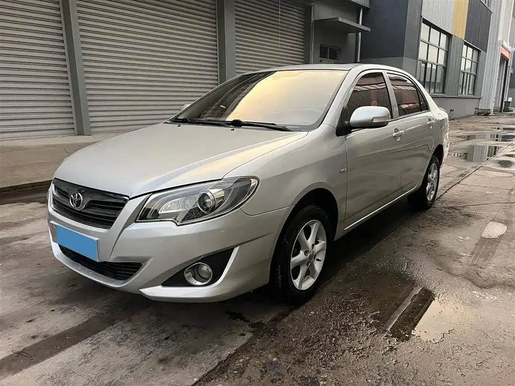 2013 Toyota Corolla 1.6L 120HP L4 5MT