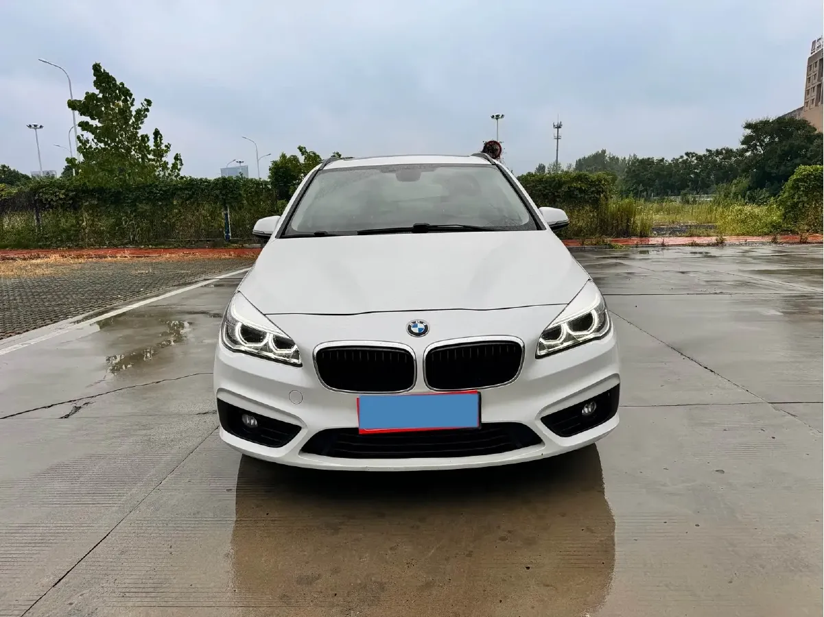 2016 BMW 2 Series Wagon 1.5T 136HP L3 6AT,autocango,china used car exporter,china ev exporter,chinese used car exporter,chinese used ev exporter
