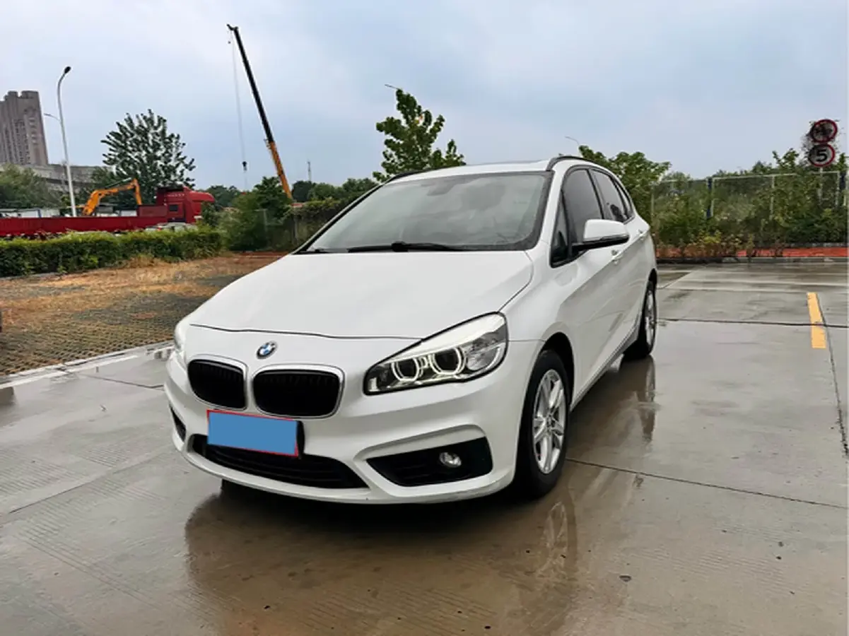 2016 BMW 2 Series Wagon 1.5T 136HP L3 6AT