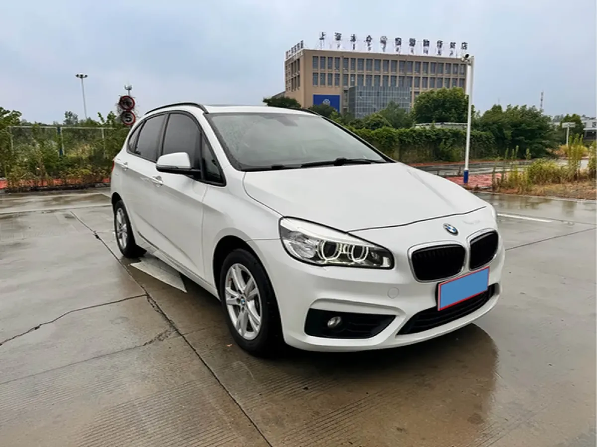 2016 BMW 2 Series Wagon 1.5T 136HP L3 6AT,autocango,china used car exporter,china ev exporter,chinese used car exporter,chinese used ev exporter