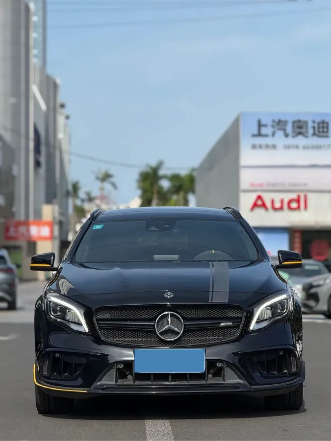 2017 Mercedes-Benz GLA AMG 2.0T 381HP L4 7DCT,autocango,china used car exporter,china ev exporter,chinese used car exporter,chinese used ev exporter
