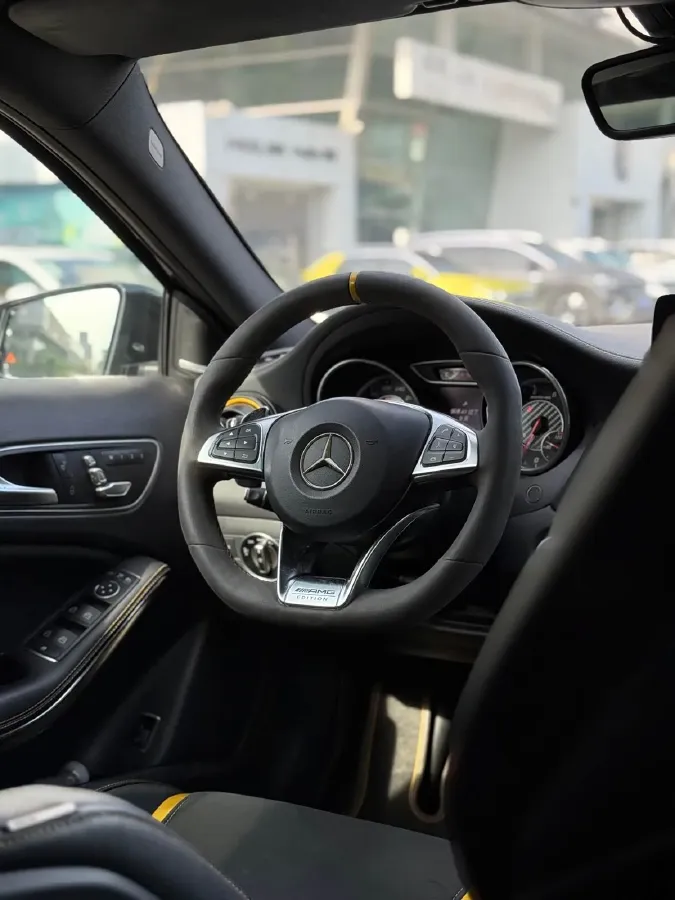 2017 Mercedes-Benz GLA AMG 2.0T 381HP L4 7DCT,autocango,china used car exporter,china ev exporter,chinese used car exporter,chinese used ev exporter