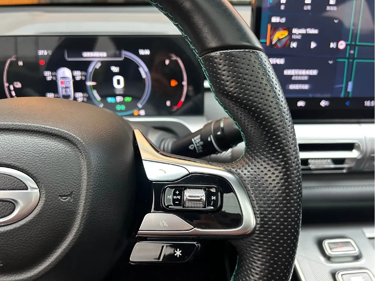 2022 GAC Trumpchi Emkoo 2.0L 140HP L4 2DHT Hybrid,autocango,china used car exporter,china ev exporter,chinese used car exporter,chinese used ev exporter