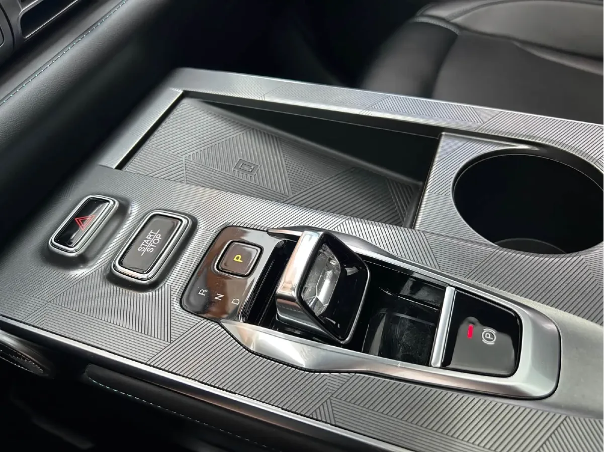 2022 GAC Trumpchi Emkoo 2.0L 140HP L4 2DHT Hybrid,autocango,china used car exporter,china ev exporter,chinese used car exporter,chinese used ev exporter