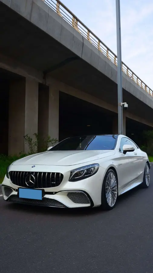 2015 Mercedes-Benz S AMG 5.5T 585HP V8 7AT