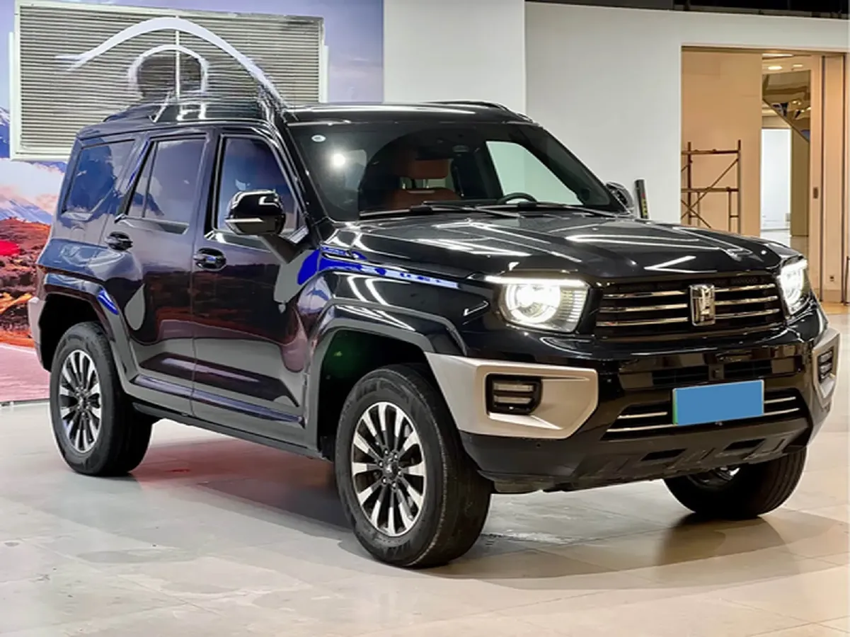 2024 Tank 700 3.0T 360HP V6 9AT PHEV 37.1KWH,autocango,china used car exporter,china ev exporter,chinese used car exporter,chinese used ev exporter
