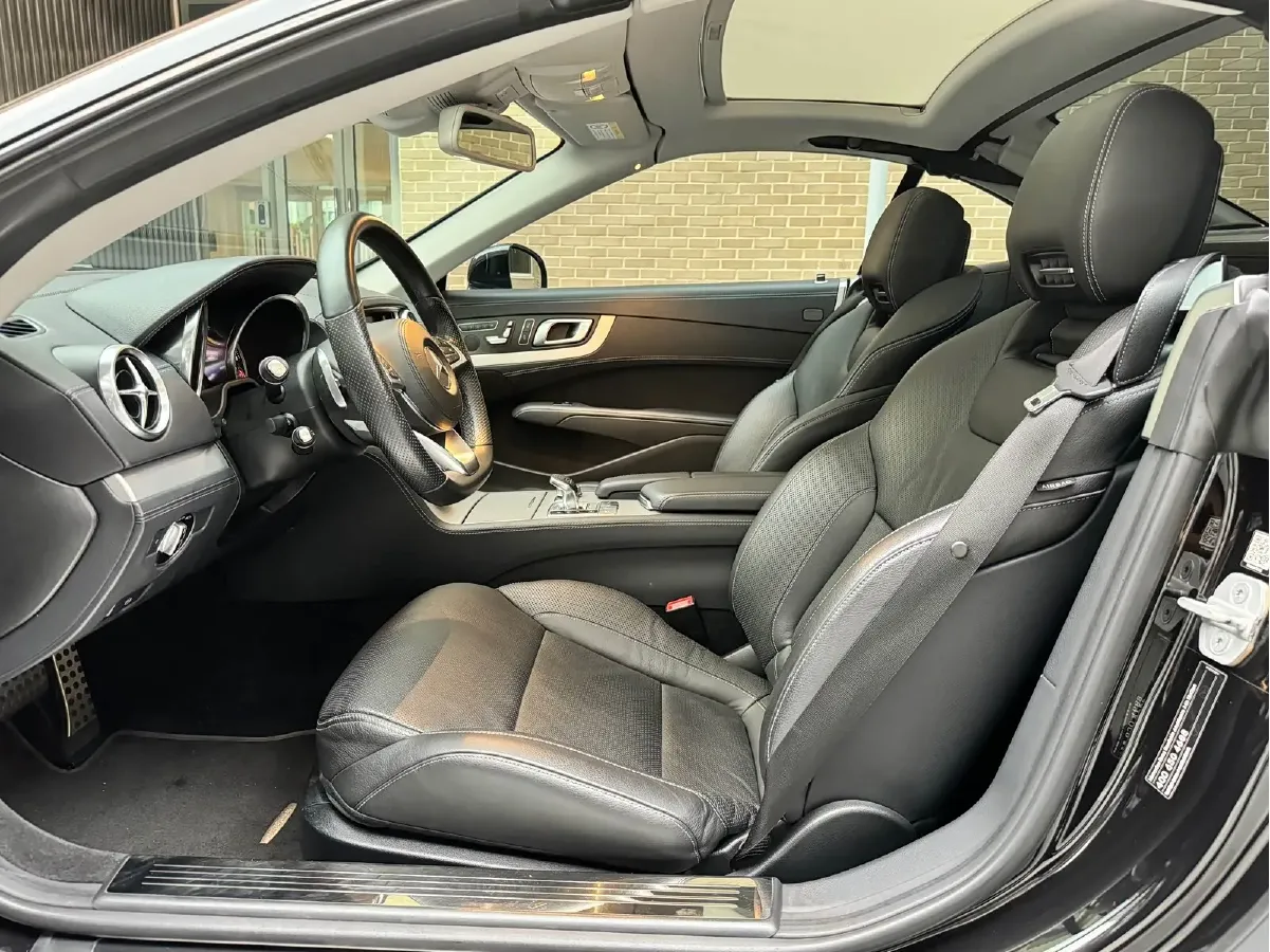 2016 Mercedes-Benz SL Class 3.0T 333HP V6 7AT,autocango,china used car exporter,china ev exporter,chinese used car exporter,chinese used ev exporter