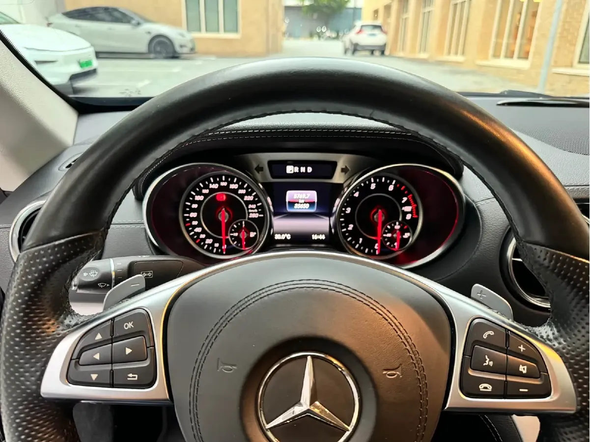 2016 Mercedes-Benz SL Class 3.0T 333HP V6 7AT,autocango,china used car exporter,china ev exporter,chinese used car exporter,chinese used ev exporter