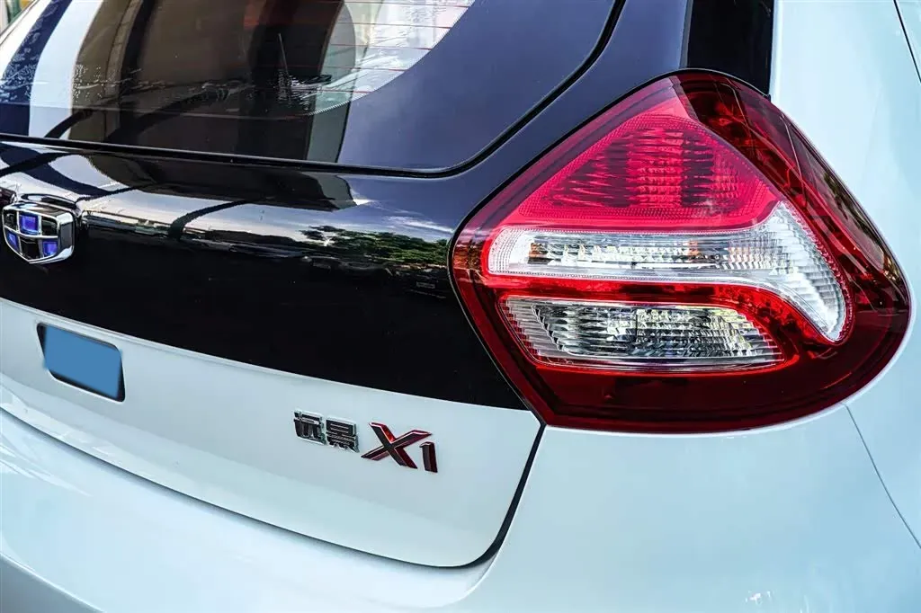 2017 Geely Vision X1 1.3L 88HP L4 4AT,autocango,china used car exporter,china ev exporter,chinese used car exporter,chinese used ev exporter