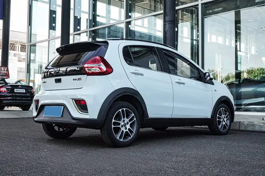 2017 Geely Vision X1 1.3L 88HP L4 4AT,autocango,china used car exporter,china ev exporter,chinese used car exporter,chinese used ev exporter