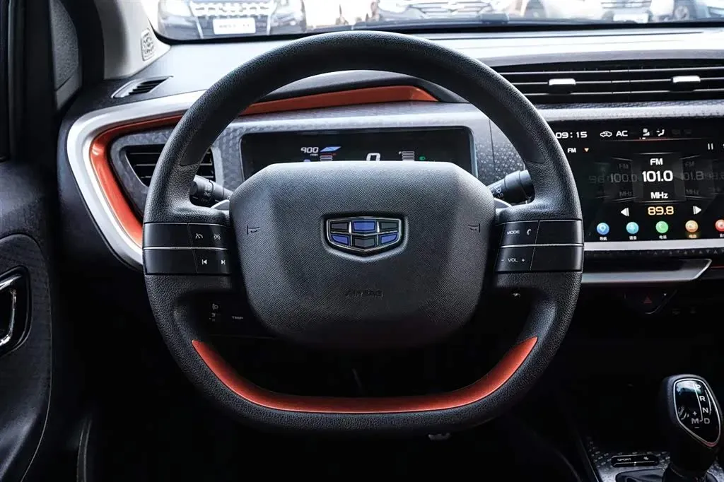 2017 Geely Vision X1 1.3L 88HP L4 4AT,autocango,china used car exporter,china ev exporter,chinese used car exporter,chinese used ev exporter