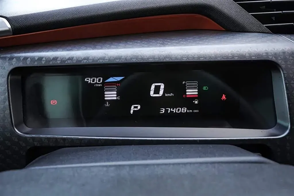 2017 Geely Vision X1 1.3L 88HP L4 4AT,autocango,china used car exporter,china ev exporter,chinese used car exporter,chinese used ev exporter