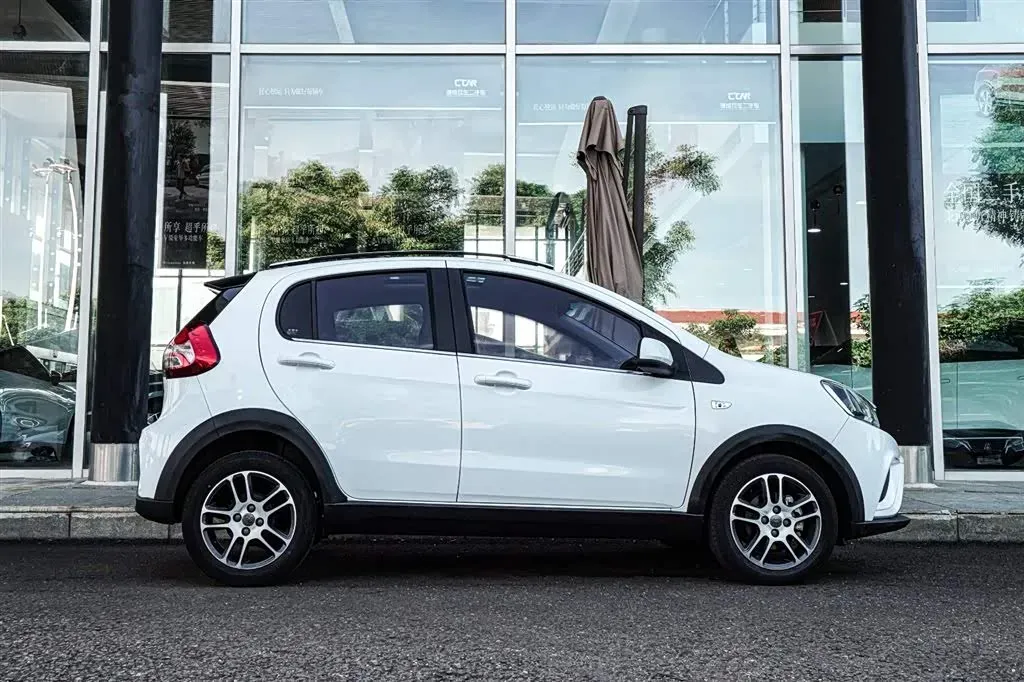 2017 Geely Vision X1 1.3L 88HP L4 4AT,autocango,china used car exporter,china ev exporter,chinese used car exporter,chinese used ev exporter