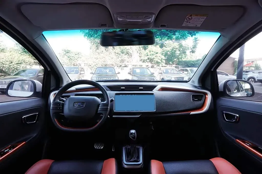 2017 Geely Vision X1 1.3L 88HP L4 4AT,autocango,china used car exporter,china ev exporter,chinese used car exporter,chinese used ev exporter