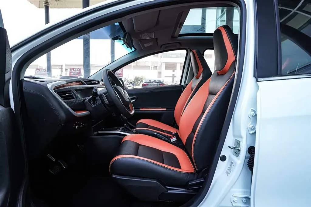 2017 Geely Vision X1 1.3L 88HP L4 4AT,autocango,china used car exporter,china ev exporter,chinese used car exporter,chinese used ev exporter