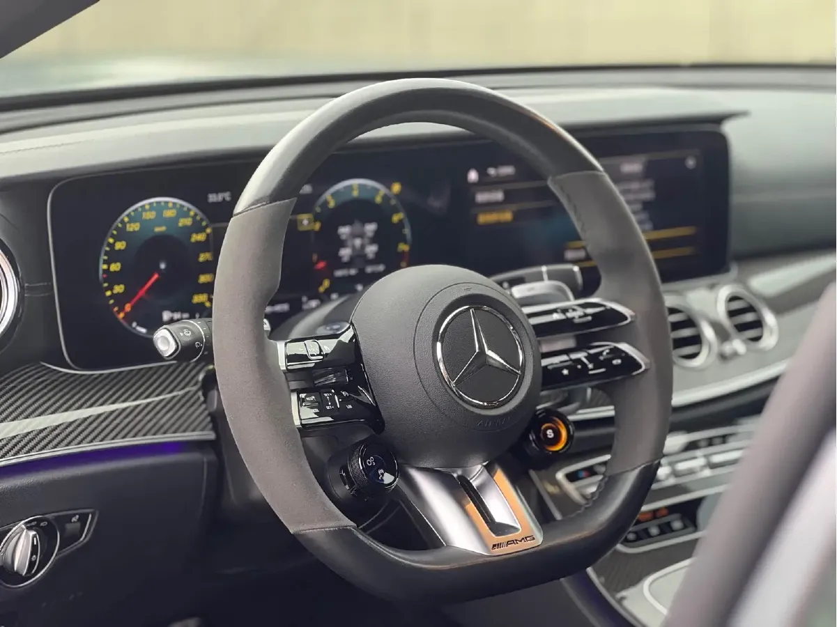 2021 Mercedes-Benz E AMG 4.0T 612HP V8 9AT,autocango,china used car exporter,china ev exporter,chinese used car exporter,chinese used ev exporter