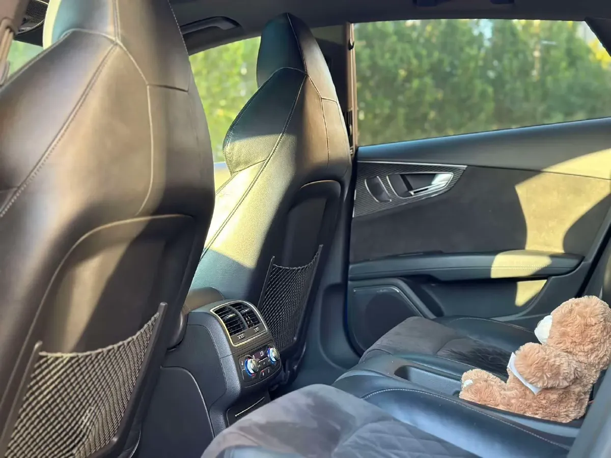 2016 Audi RS 7 4.0T 560HP V8 8AT,autocango,china used car exporter,china ev exporter,chinese used car exporter,chinese used ev exporter