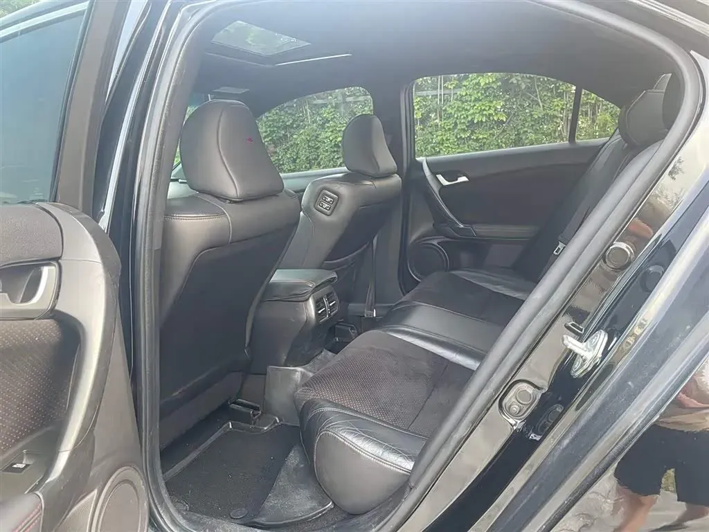 2013 Honda Spirior 2.4L 201HP L4 5AT,autocango,china used car exporter,china ev exporter,chinese used car exporter,chinese used ev exporter