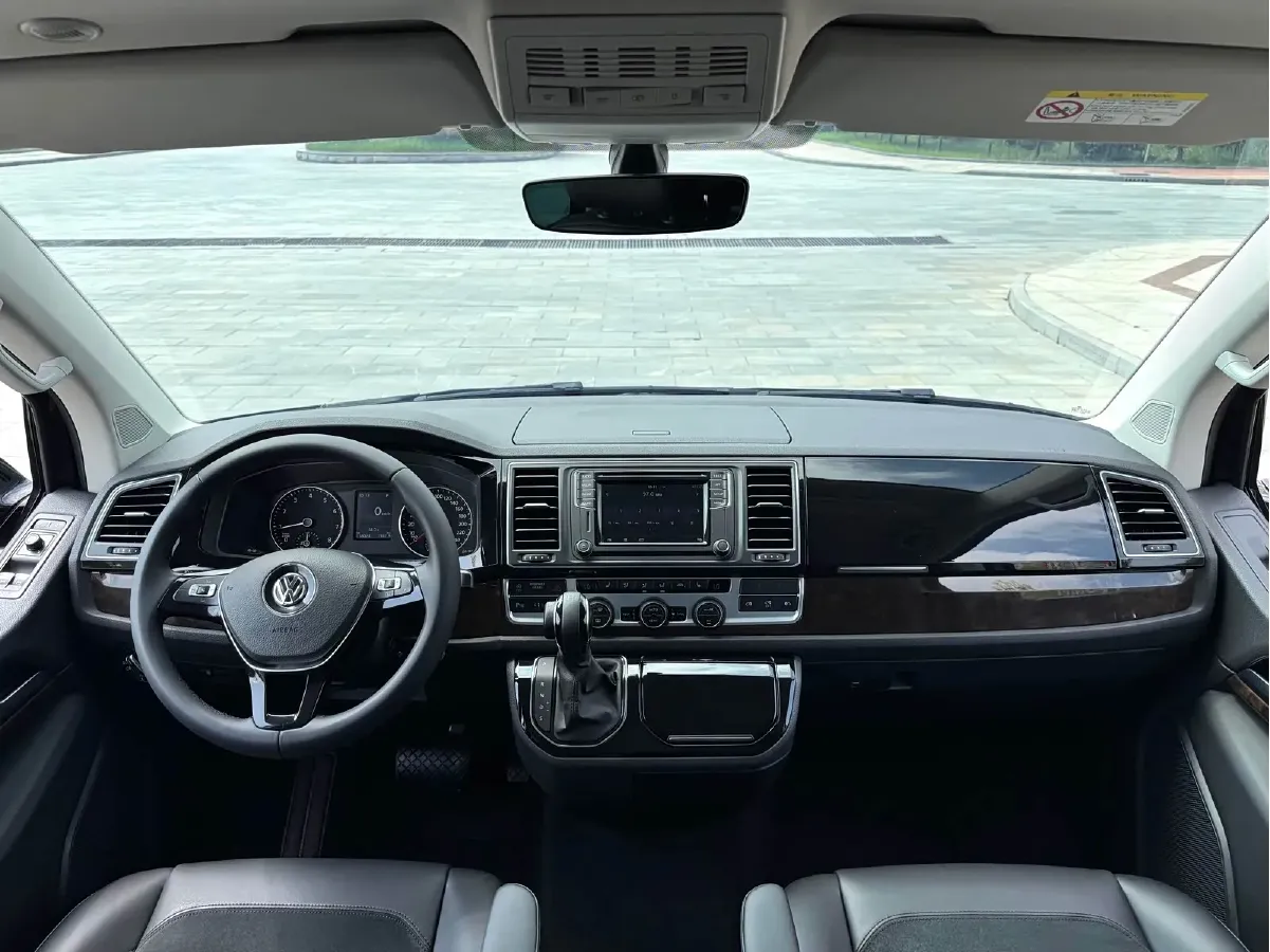 2019 Volkswagen Multivan 2.0T 204HP L4 7DCT,autocango,china used car exporter,china ev exporter,chinese used car exporter,chinese used ev exporter