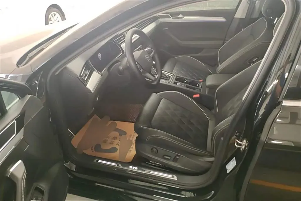 2022 Volkswagen Magotan GTE 1.4T 150HP L4 6DCT PHEV 13KWH,autocango,china used car exporter,china ev exporter,chinese used car exporter,chinese used ev exporter