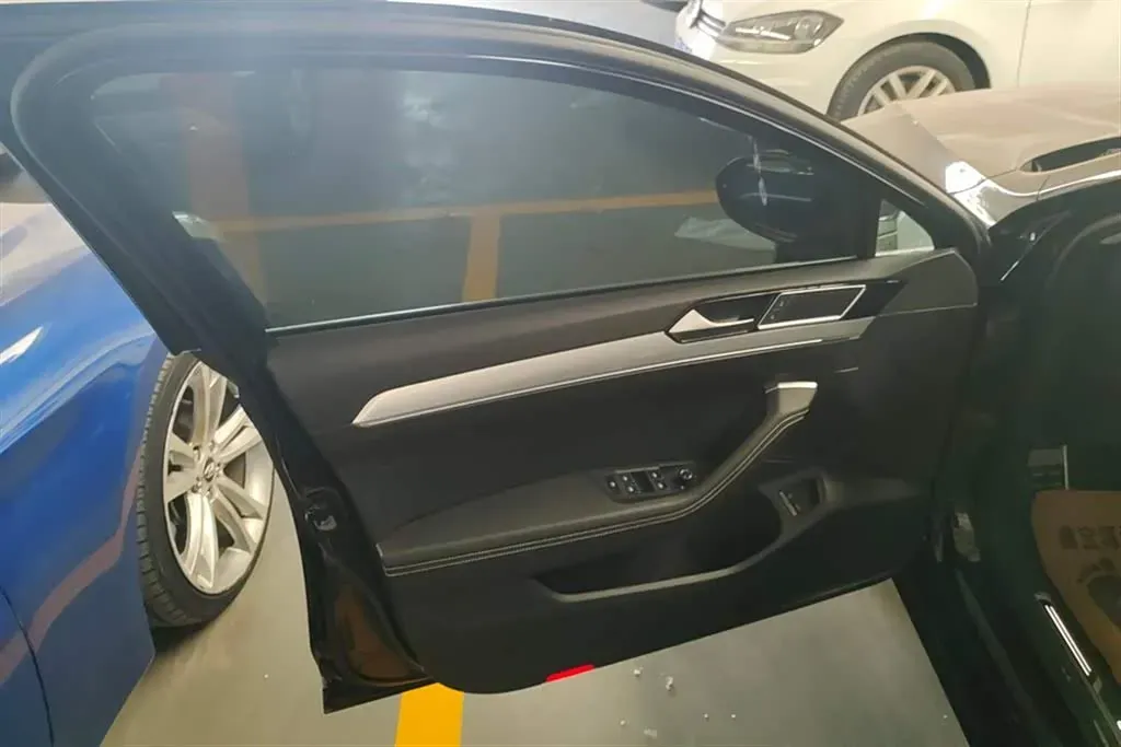 2022 Volkswagen Magotan GTE 1.4T 150HP L4 6DCT PHEV 13KWH,autocango,china used car exporter,china ev exporter,chinese used car exporter,chinese used ev exporter