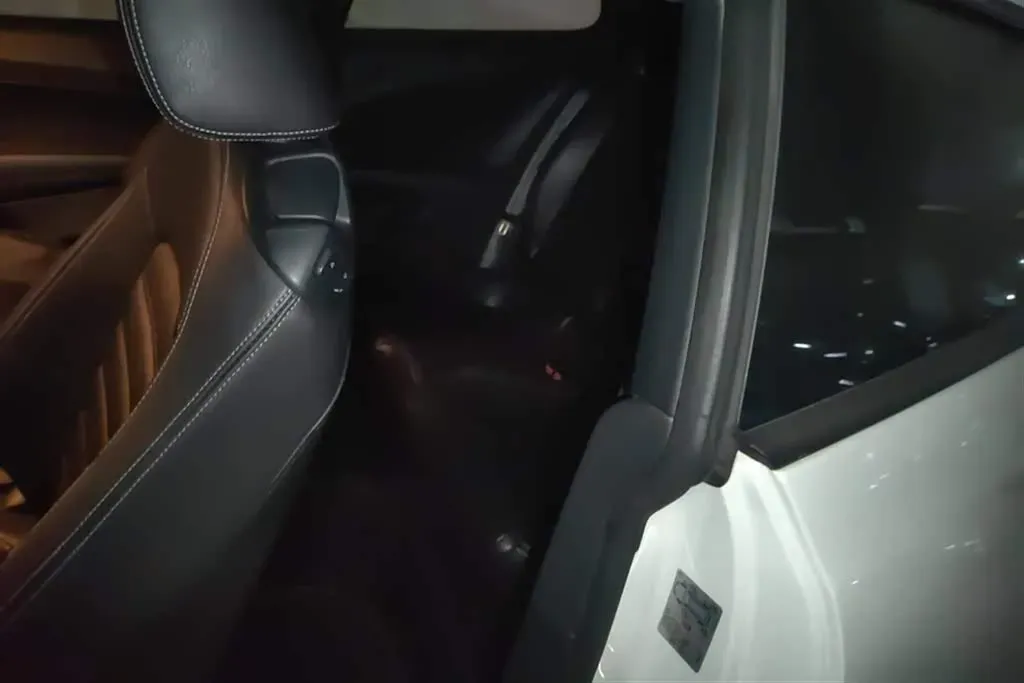 2011 Volkswagen Scirocco 2.0T 211HP L4 6DCT,autocango,china used car exporter,china ev exporter,chinese used car exporter,chinese used ev exporter