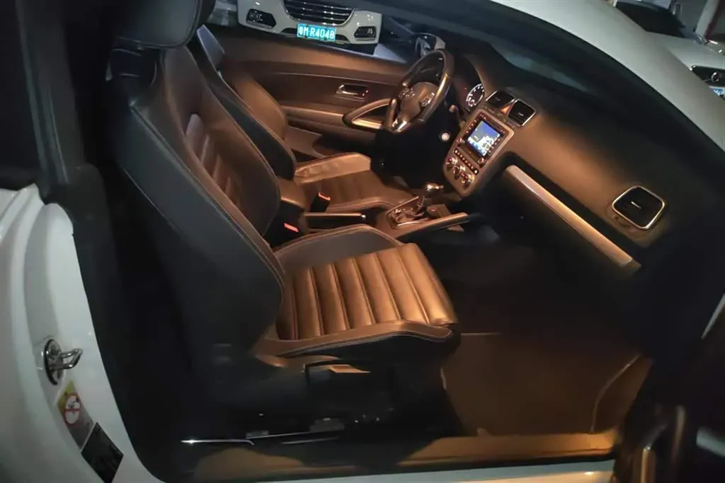 2011 Volkswagen Scirocco 2.0T 211HP L4 6DCT,autocango,china used car exporter,china ev exporter,chinese used car exporter,chinese used ev exporter