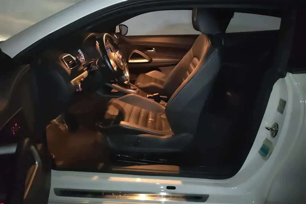 2011 Volkswagen Scirocco 2.0T 211HP L4 6DCT,autocango,china used car exporter,china ev exporter,chinese used car exporter,chinese used ev exporter