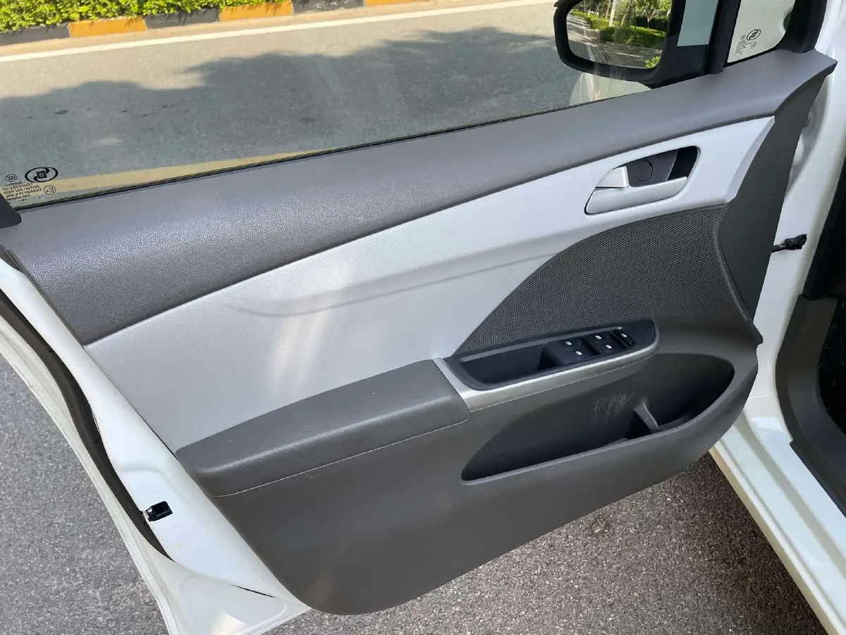 2016 Chevrolet Lova RV 1.5L 113HP L4 4AT,autocango,china used car exporter,china ev exporter,chinese used car exporter,chinese used ev exporter