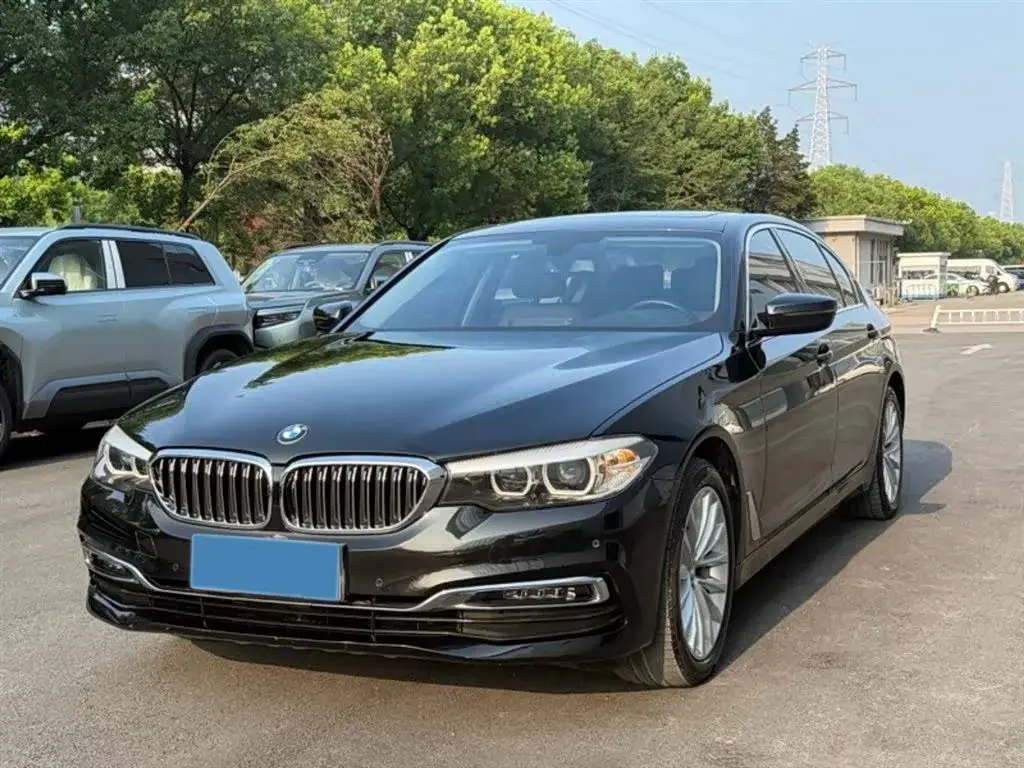 2019 BMW 5 Series 2.0T 184HP L4 8AT