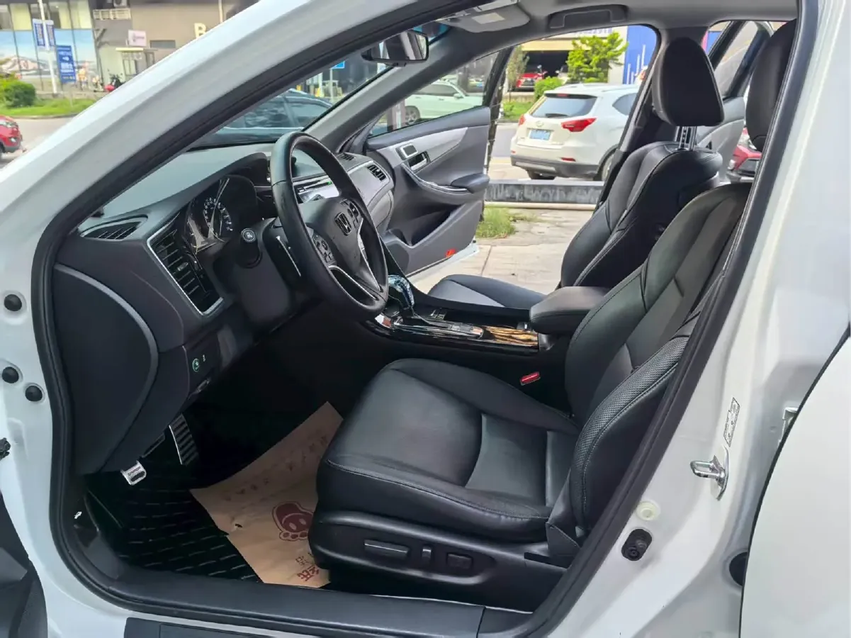 2017 Honda Spirior 2.0L 155HP L4 CVT,autocango,china used car exporter,china ev exporter,chinese used car exporter,chinese used ev exporter