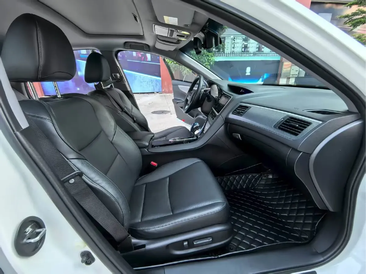 2017 Honda Spirior 2.0L 155HP L4 CVT,autocango,china used car exporter,china ev exporter,chinese used car exporter,chinese used ev exporter