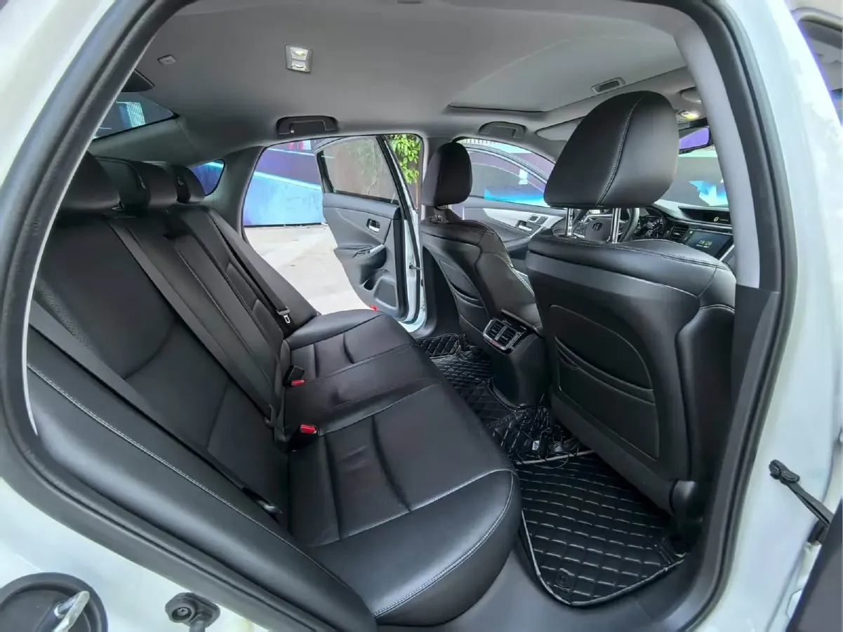 2017 Honda Spirior 2.0L 155HP L4 CVT,autocango,china used car exporter,china ev exporter,chinese used car exporter,chinese used ev exporter