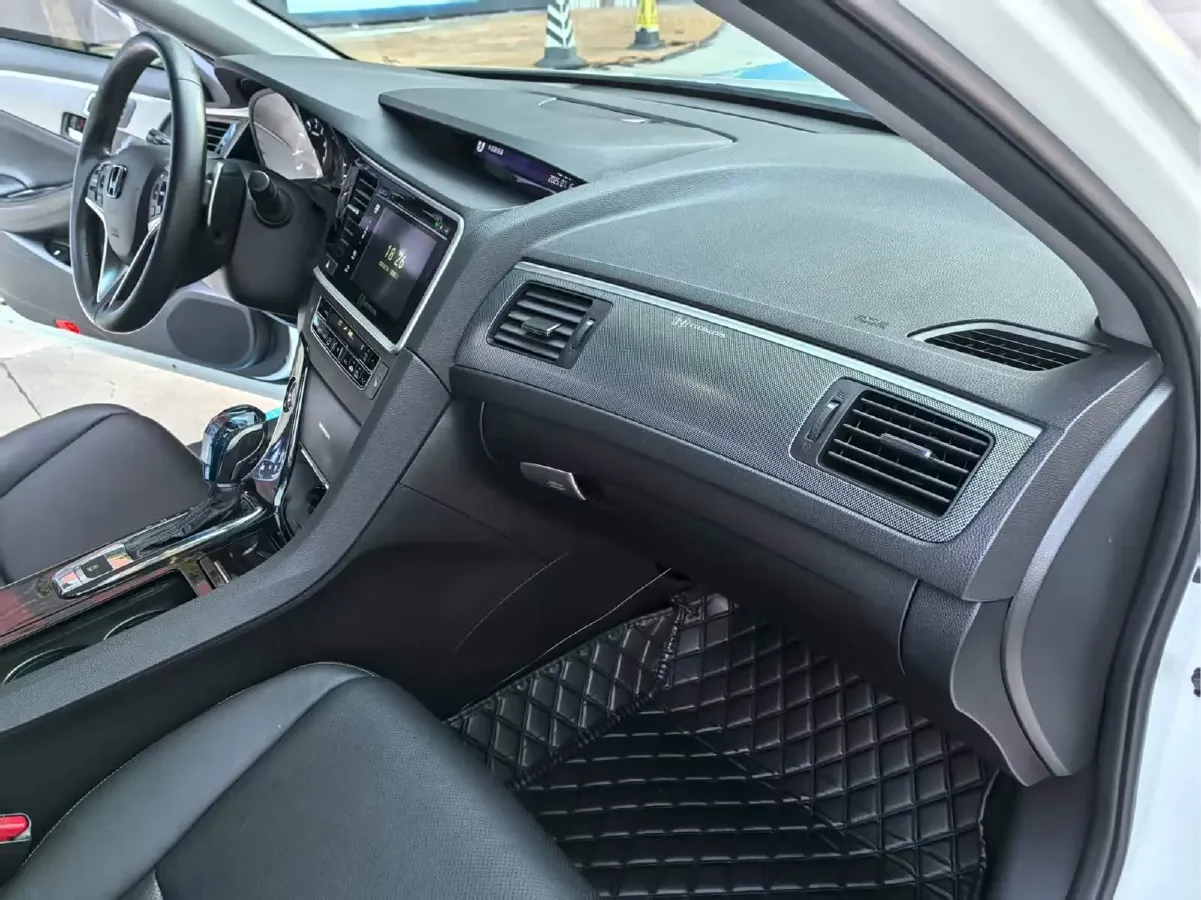 2017 Honda Spirior 2.0L 155HP L4 CVT,autocango,china used car exporter,china ev exporter,chinese used car exporter,chinese used ev exporter