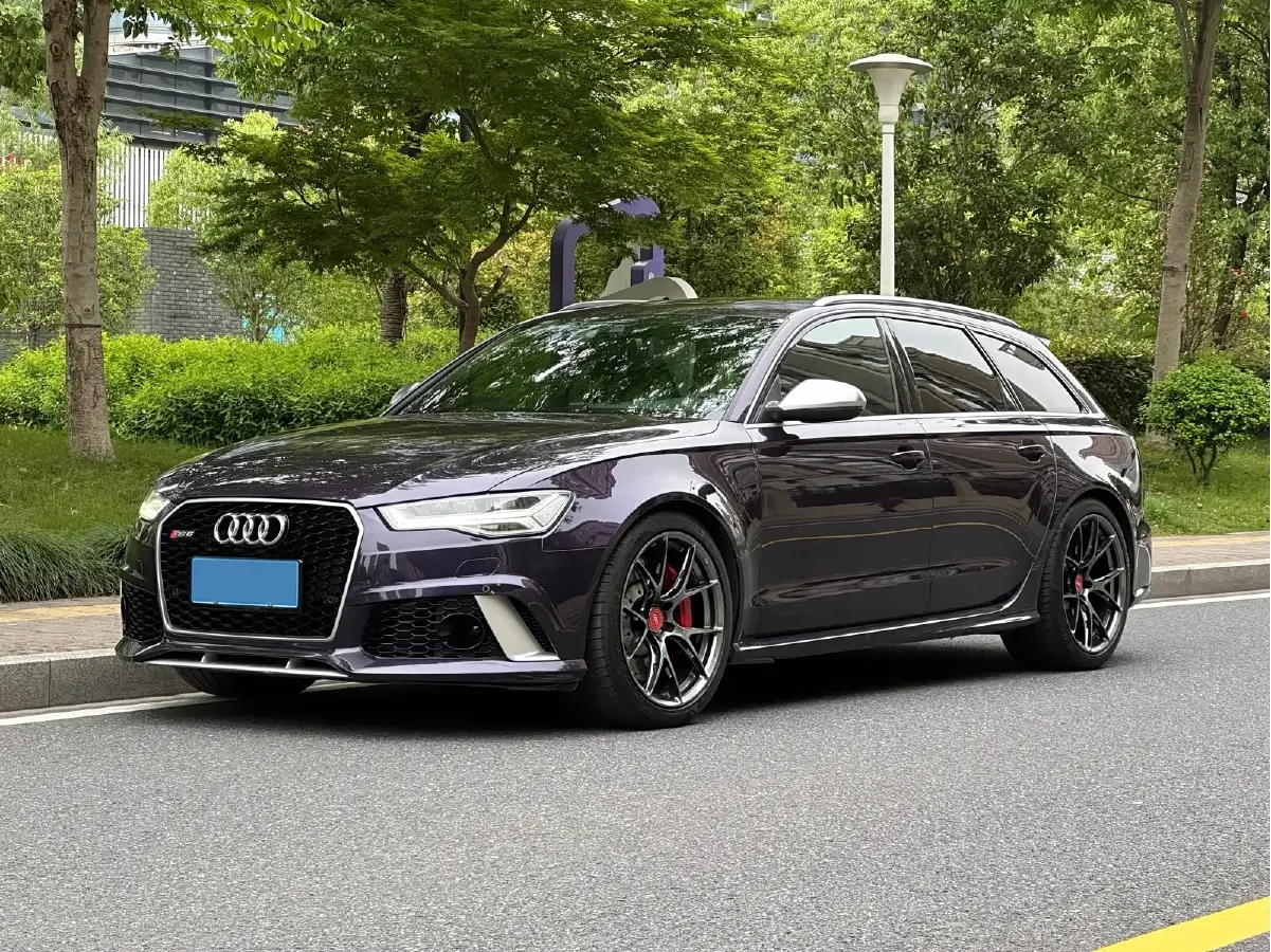 2018 Audi RS 6 4.0T 560HP V8 8AT