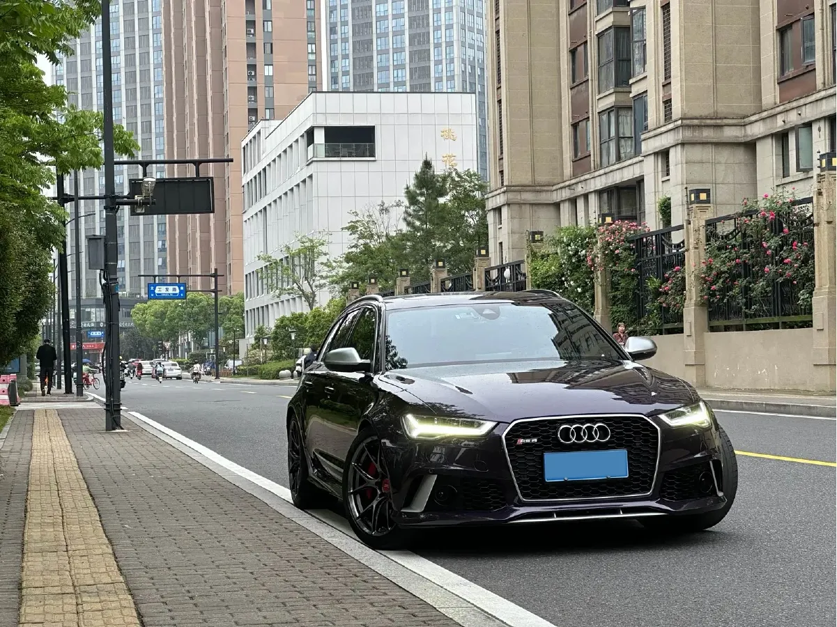2018 Audi RS 6 4.0T 560HP V8 8AT,autocango,china used car exporter,china ev exporter,chinese used car exporter,chinese used ev exporter