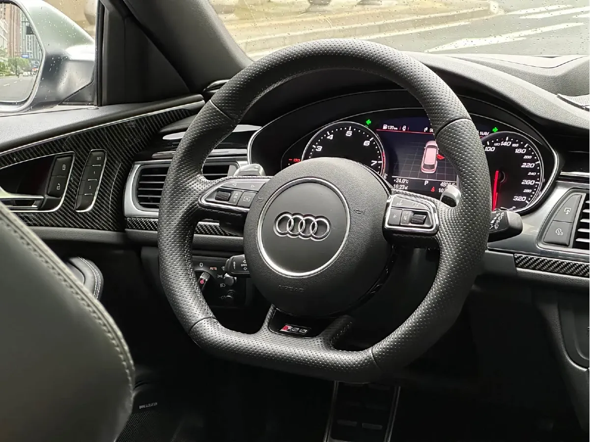 2018 Audi RS 6 4.0T 560HP V8 8AT,autocango,china used car exporter,china ev exporter,chinese used car exporter,chinese used ev exporter