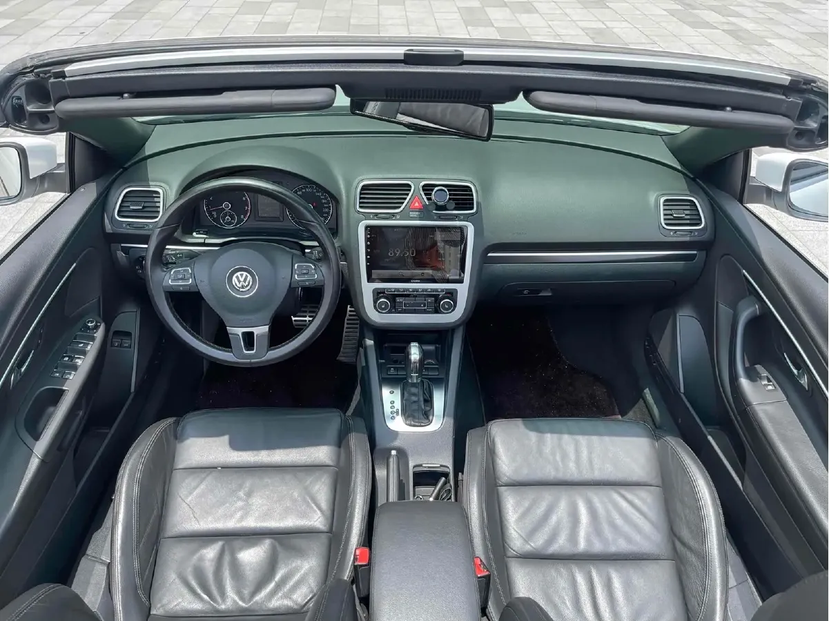 2011 Volkswagen Eos 2.0T 211HP L4 6DCT,autocango,china used car exporter,china ev exporter,chinese used car exporter,chinese used ev exporter