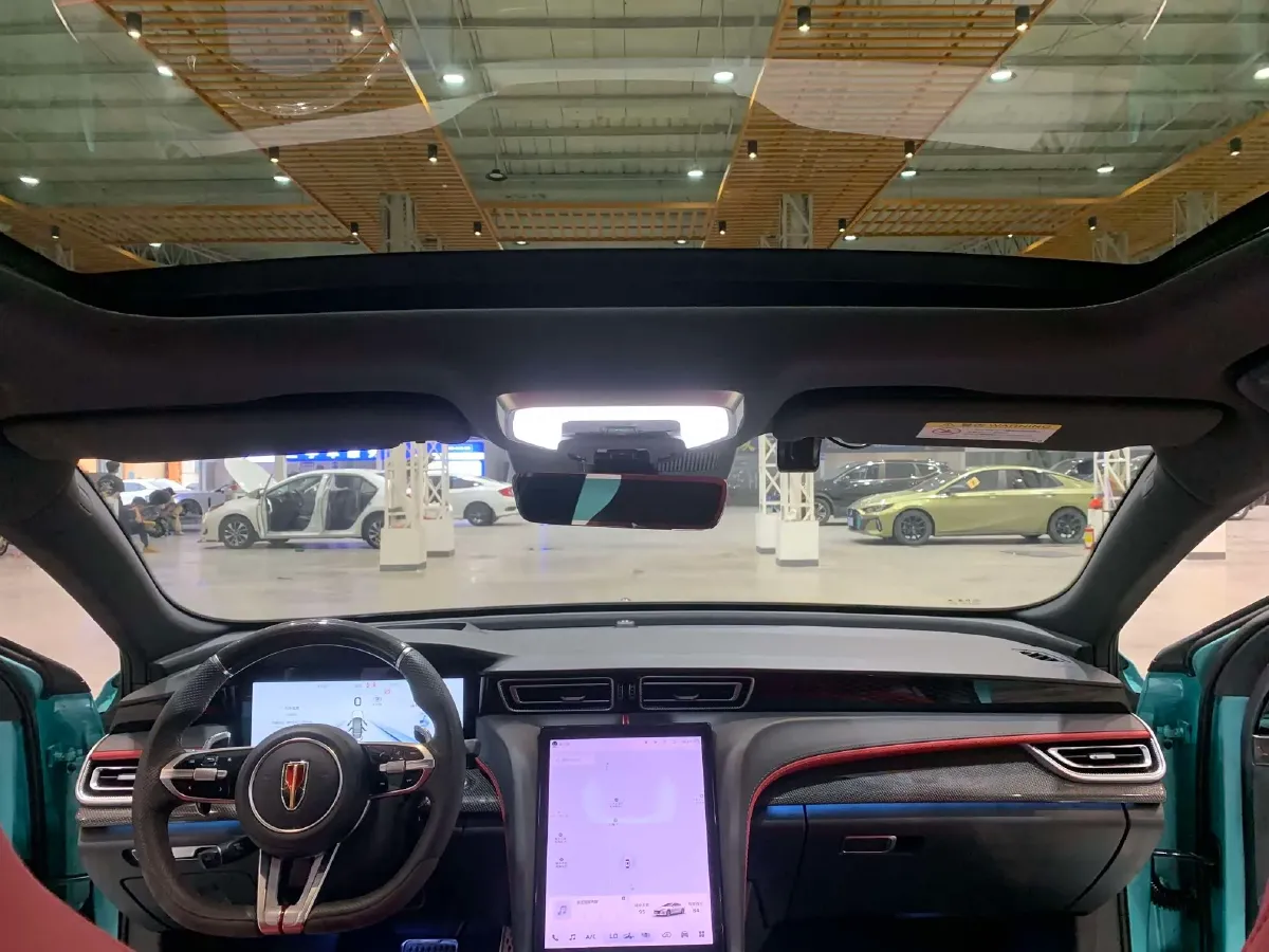 2024 HongQi H6 2.0T 252HP L4 8AT,autocango,china used car exporter,china ev exporter,chinese used car exporter,chinese used ev exporter