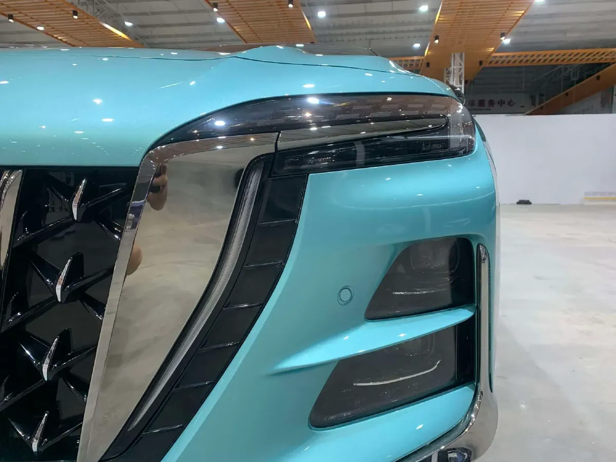 2024 HongQi H6 2.0T 252HP L4 8AT,autocango,china used car exporter,china ev exporter,chinese used car exporter,chinese used ev exporter