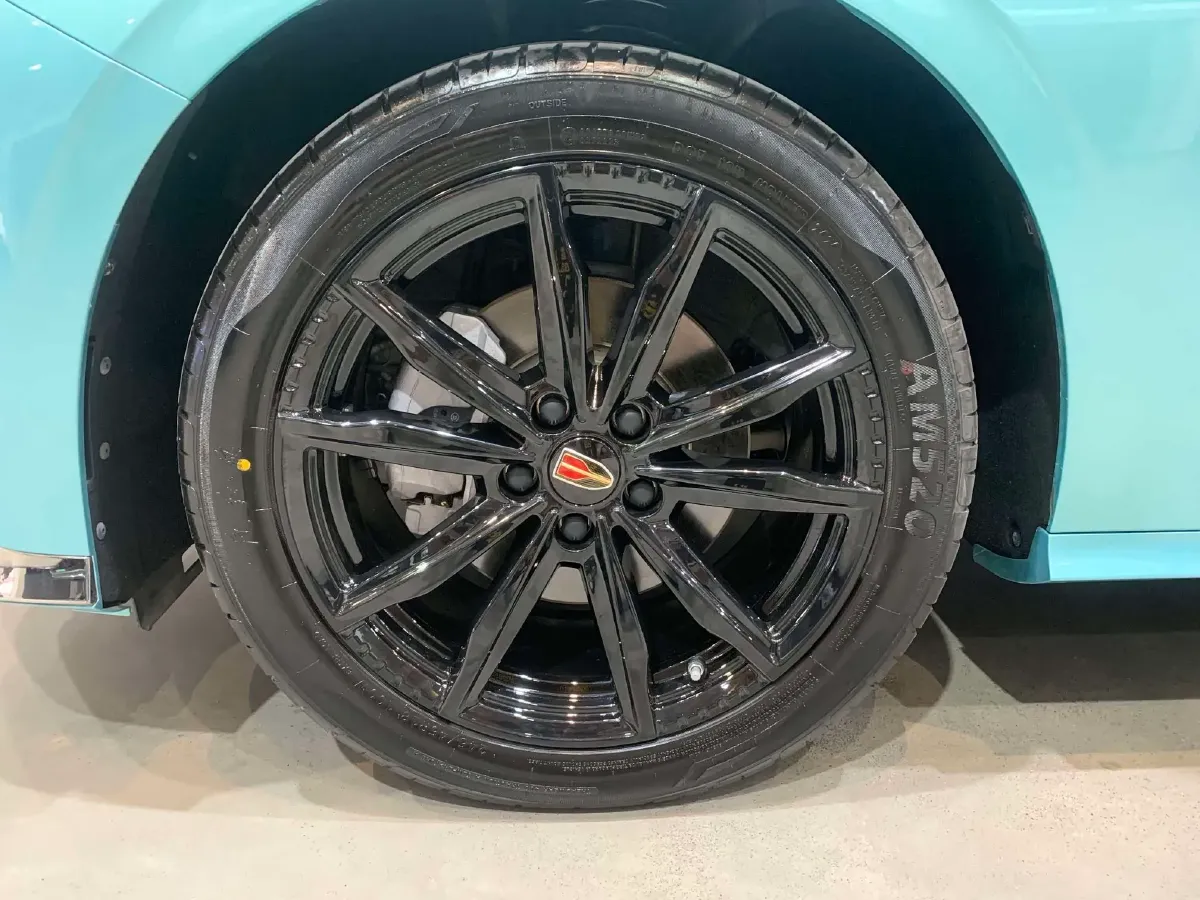 2024 HongQi H6 2.0T 252HP L4 8AT,autocango,china used car exporter,china ev exporter,chinese used car exporter,chinese used ev exporter