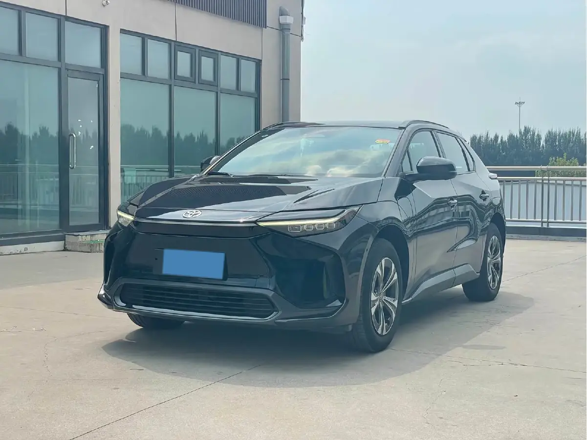 2022 Toyota bZ4X BEV 66.7KWH