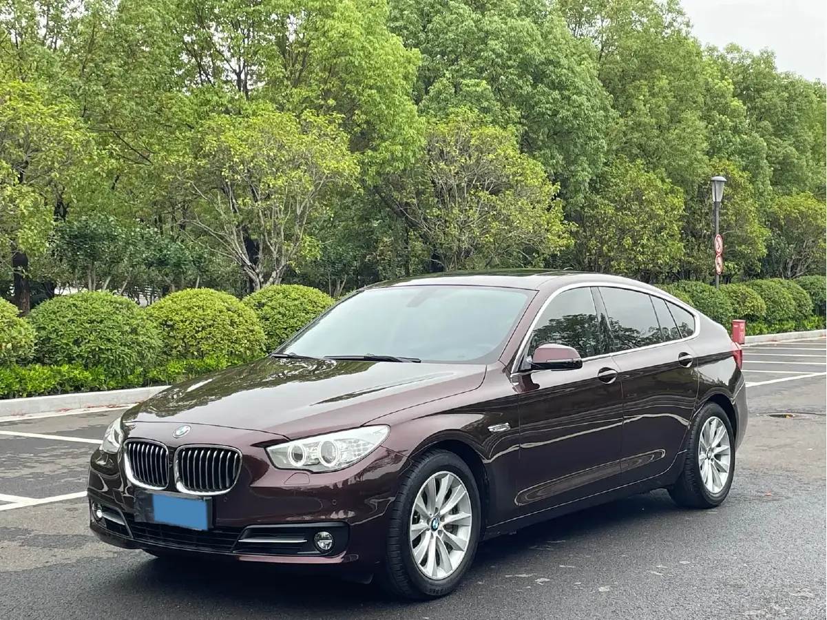 2015 BMW 5 Series GT 2.0T 245HP L4 8AT