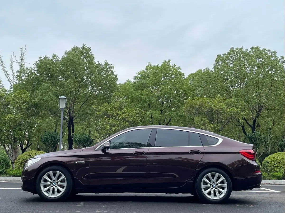 2015 BMW 5 Series GT 2.0T 245HP L4 8AT,autocango,china used car exporter,china ev exporter,chinese used car exporter,chinese used ev exporter