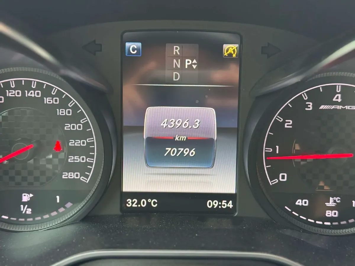 2017 Mercedes-Benz GLC Coupe AMG 3.0T 367HP V6 9AT,autocango,china used car exporter,china ev exporter,chinese used car exporter,chinese used ev exporter