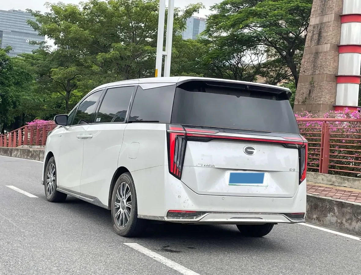 2023 GAC Trumpchi E9 2.0T 190HP L4 2DHT PHEV 25.57KWH,autocango,china used car exporter,china ev exporter,chinese used car exporter,chinese used ev exporter