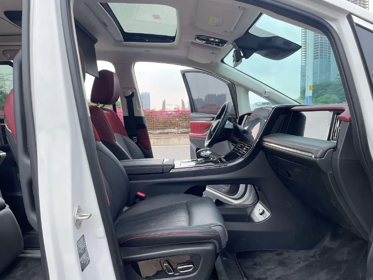 2023 GAC Trumpchi E9 2.0T 190HP L4 2DHT PHEV 25.57KWH,autocango,china used car exporter,china ev exporter,chinese used car exporter,chinese used ev exporter