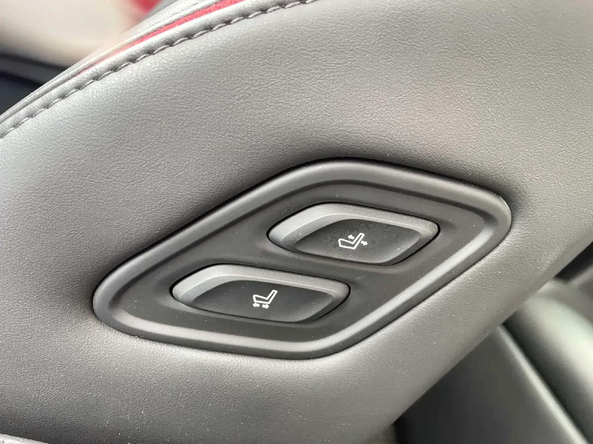 2023 GAC Trumpchi E9 2.0T 190HP L4 2DHT PHEV 25.57KWH,autocango,china used car exporter,china ev exporter,chinese used car exporter,chinese used ev exporter