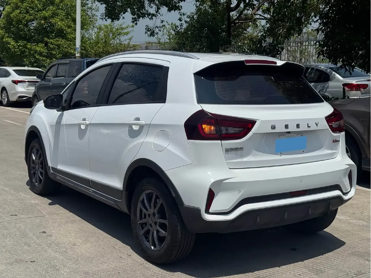 2021 Geely Vision X3 1.5L 109HP L4 5MT,autocango,china used car exporter,china ev exporter,chinese used car exporter,chinese used ev exporter